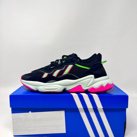 adidas Shoes - Adidas Ozweegos